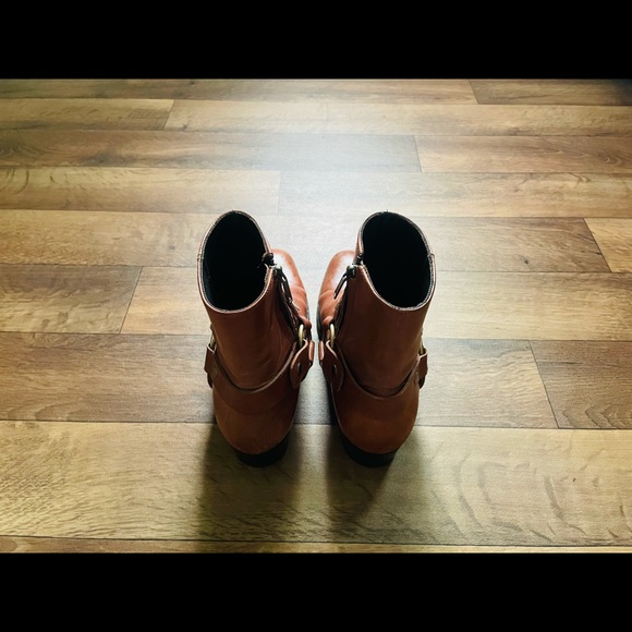 Saint Laurent Wyatt Boots - Picture 6 of 7